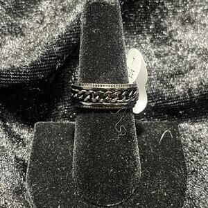 All black fidget ring